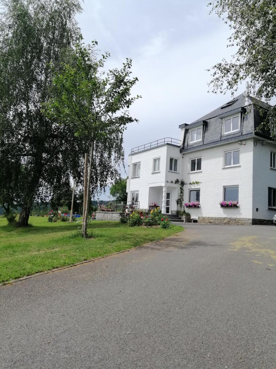 La Roseraie - carbon neutral hotel in Stavelot