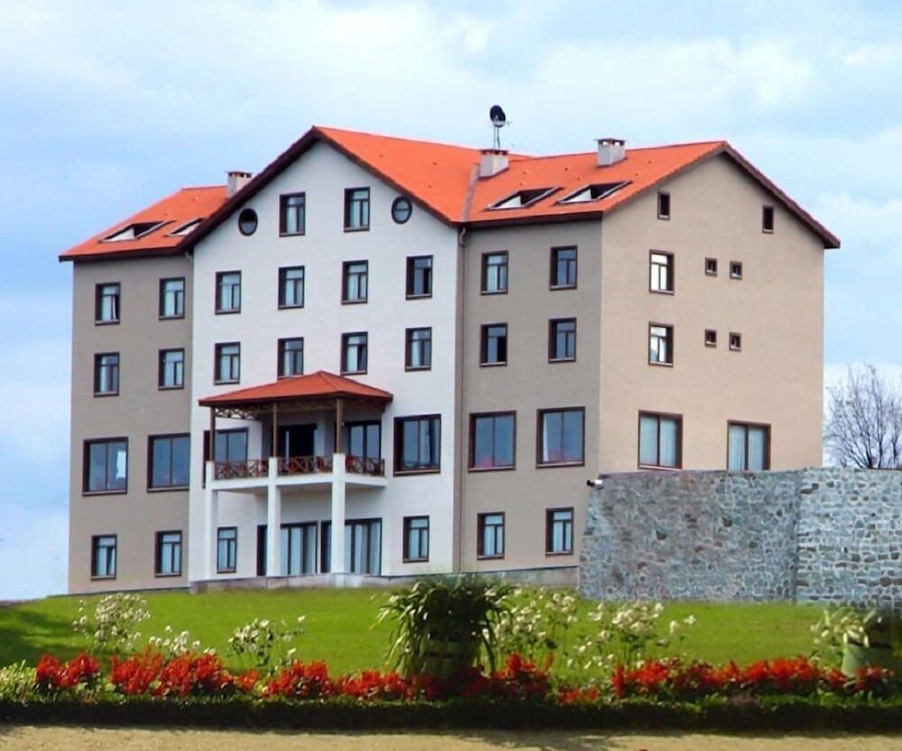 Hasdikoz Abdik Hotel - carbon neutral hotel in Of