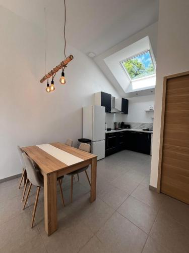 Les Gites Des Apallus pet-friendly hotel Saint-Brisson-Sur-Loire