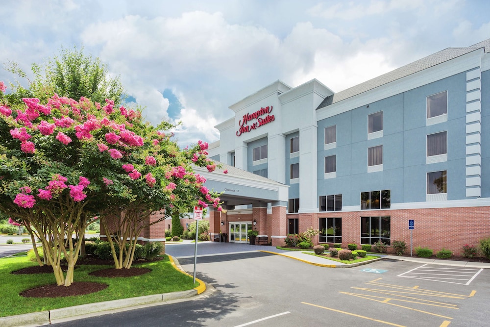 Hampton Inn & Suites Salisbury Fruitland - photo 43