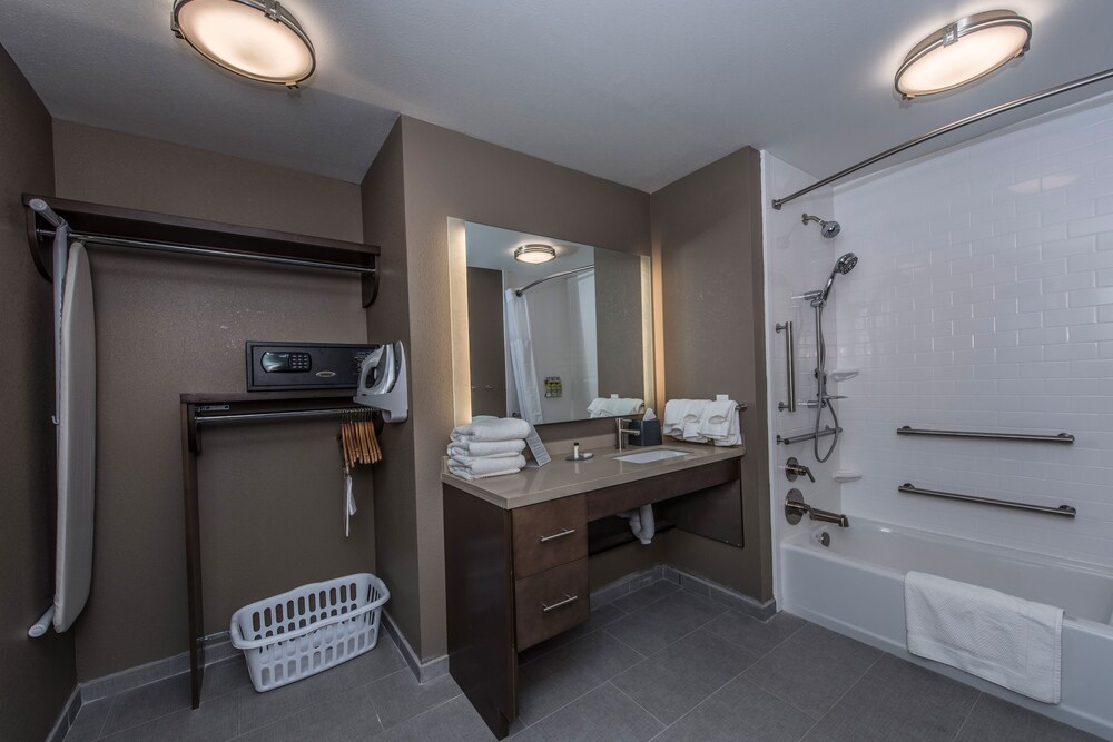 Staybridge Suites Charleston Mount Pleasant by IHG - photo 14