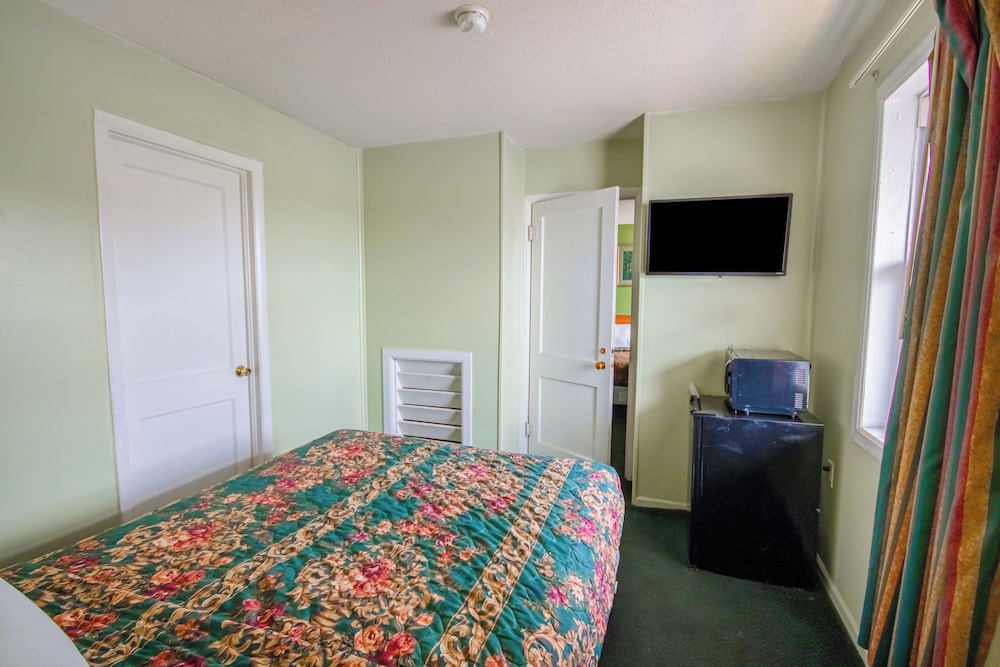 OYO Travelier Motel - photo 41