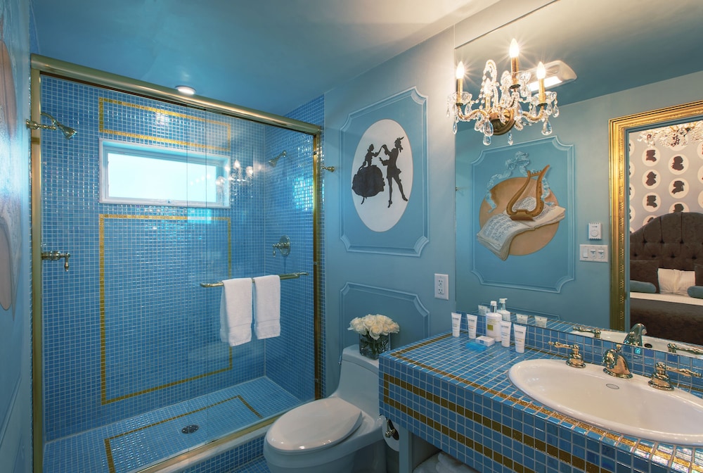 The Roxbury - photo 226