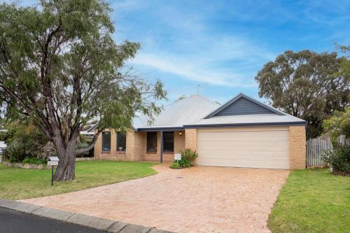 Sandy Feet — Quindalup