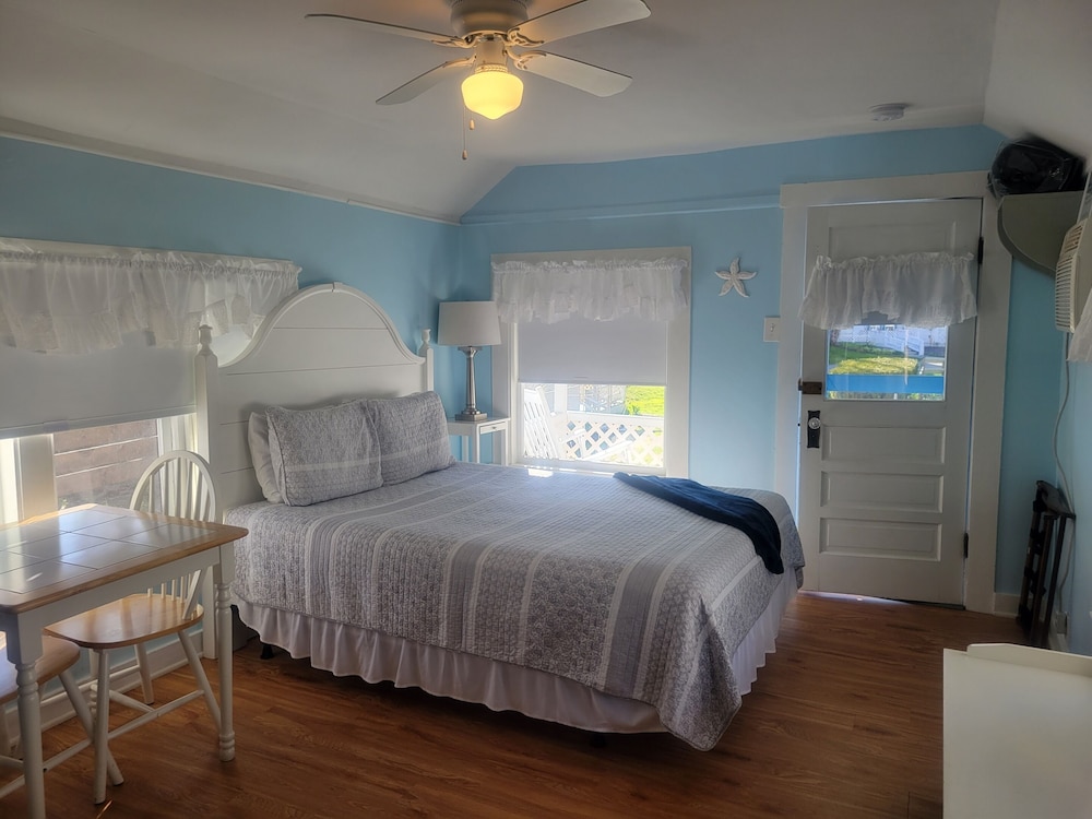 2 River Road Inn & Cottages - photo 37