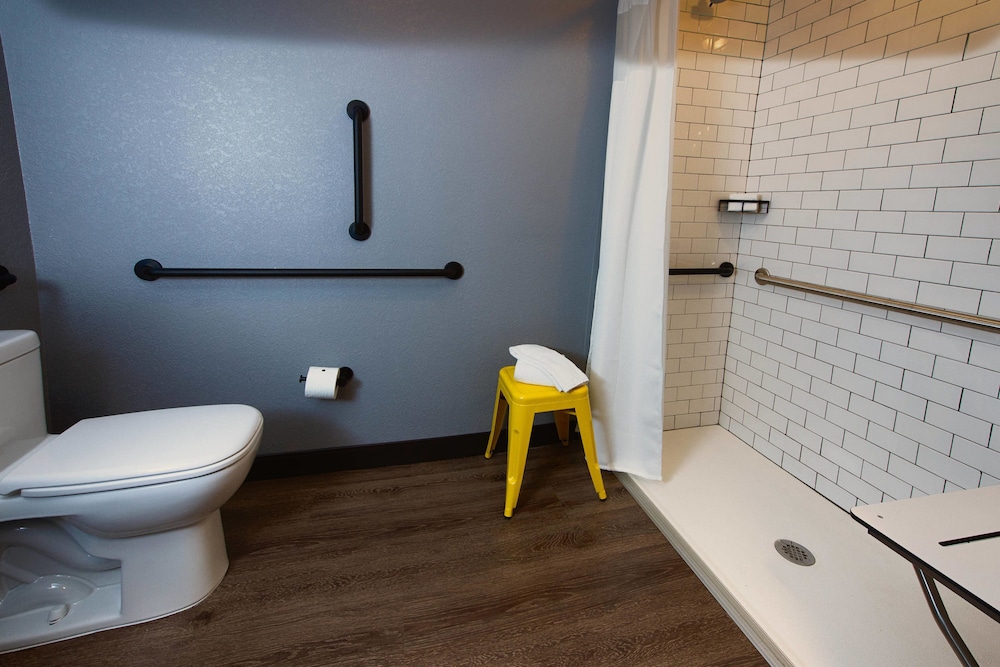 Moxy New Orleans Downtown French Quarter - photo 14