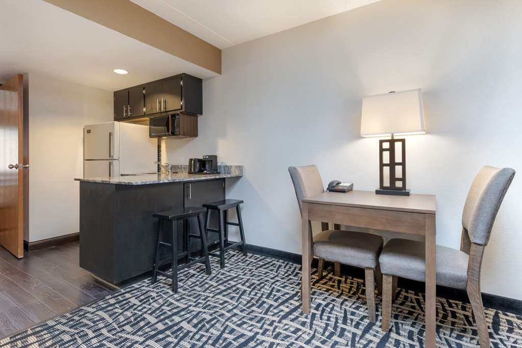 Quality Inn & Suites Mayo Clinic Area - photo 23