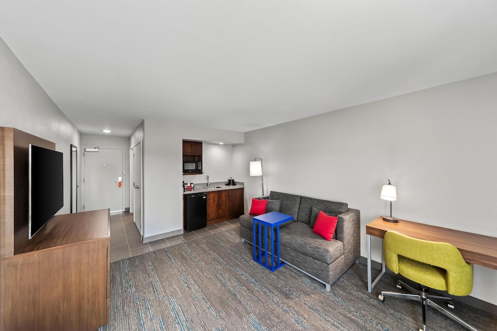 Hampton Inn North Platte - photo 24