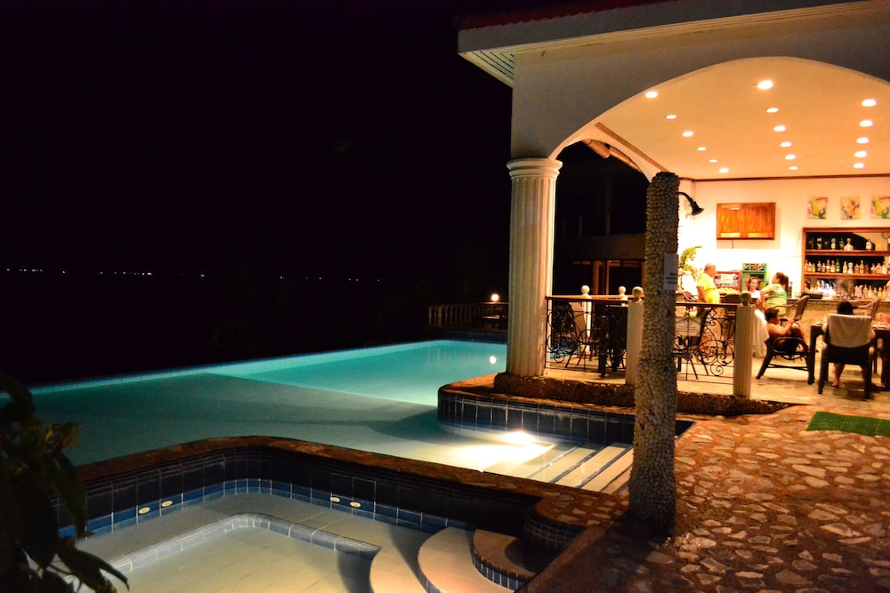 Eden Resort — hotel in Santander Poblacion