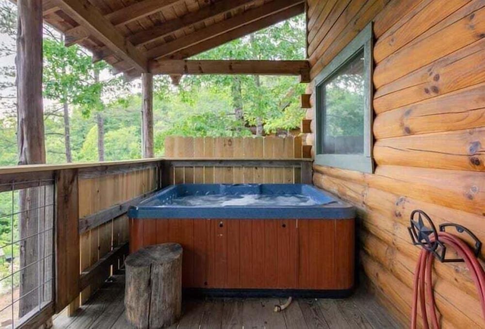 Chelle’s Sanctuary in Townsend, United States