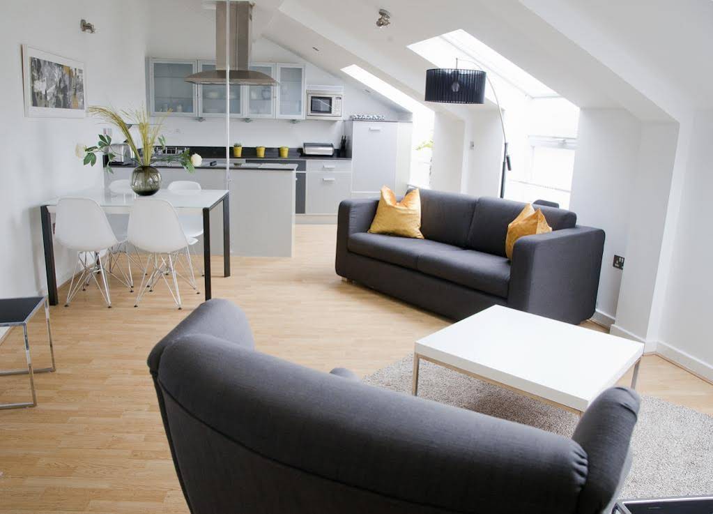 nightspace: Regent House Apartments