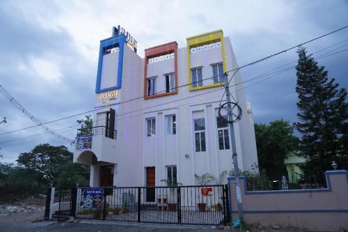 Paradise Banquet Hall & A C Rooms in Madurai, India