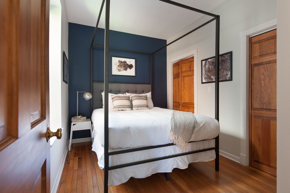 Sophisticated 4BR in Lincoln Park by Sonder - photo 19