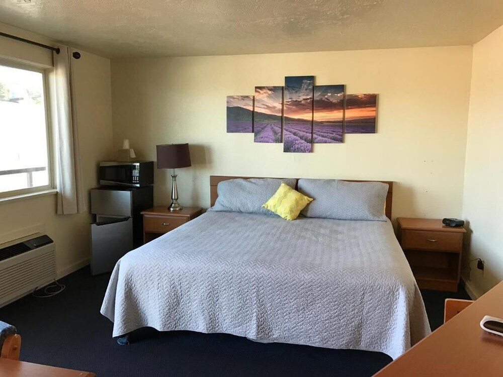 Aircrest Motel - photo 7