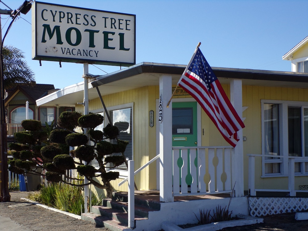 Cypress Tree Motel - carbon neutral hotel in Cayucos