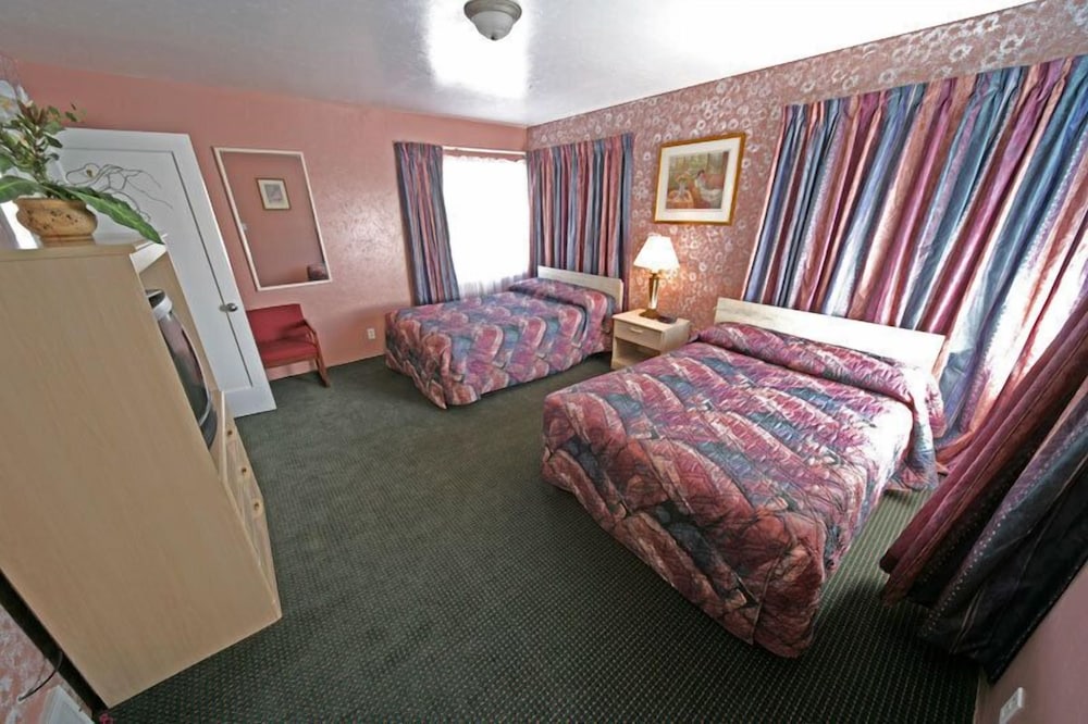 Rainbow Lodge and Inn - photo 20