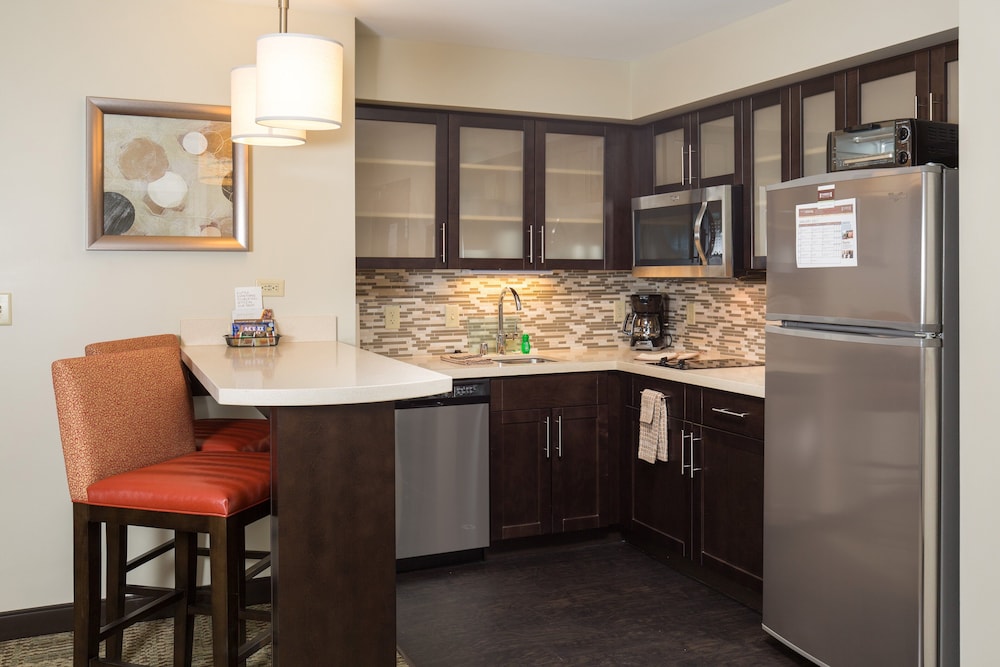 Staybridge Suites Corona South by IHG - photo 6
