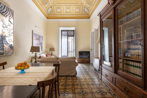 Catania City Center Historical Building Home — 4-Star Luxury Hotel in Catania, Italy