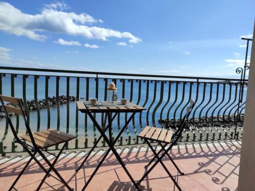 BeachFront — 4-Star Luxury Hotel in Giardini-Naxos, Italy