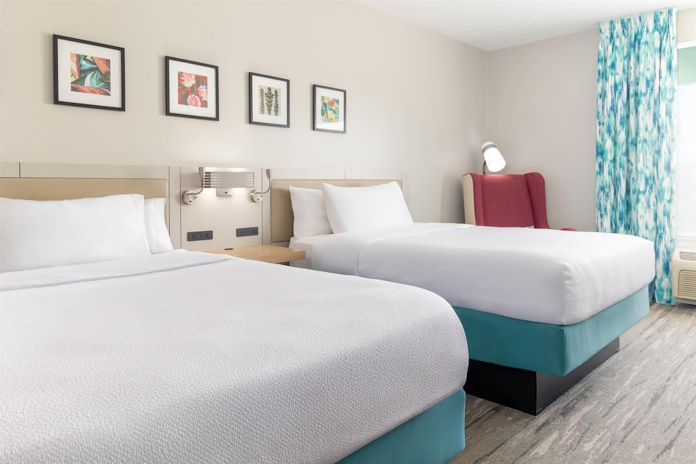 Hilton Garden Inn Ontario Rancho Cucamonga - photo 7