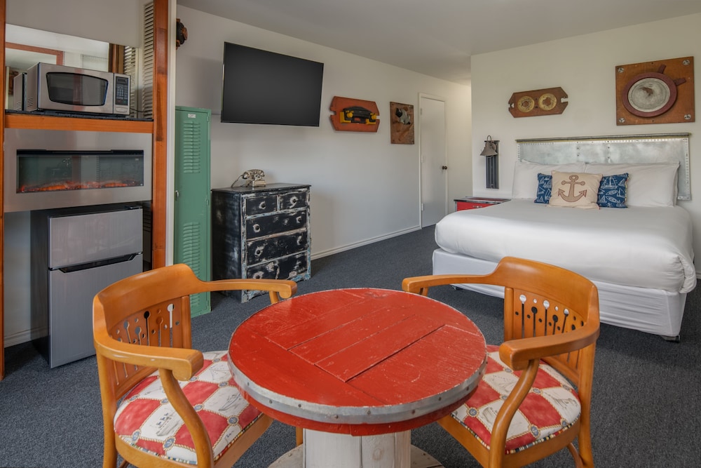 Astoria Riverwalk Inn - photo 5