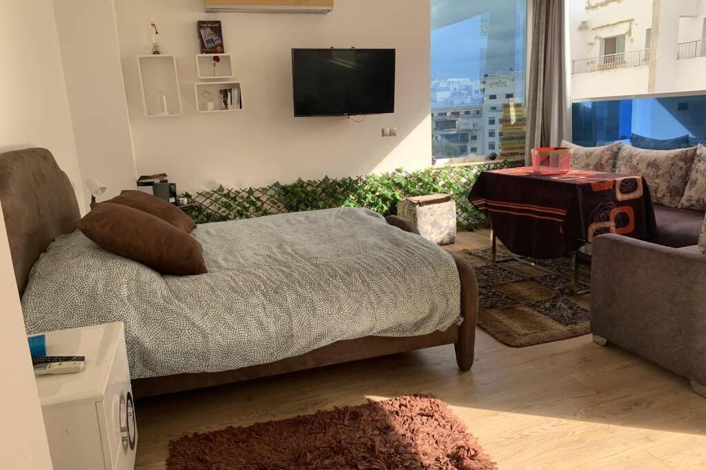 Studio Meuble a Tanger 3mn de la Plage a Pied. — 4-Star Luxury Hotel in Tangier, Morocco