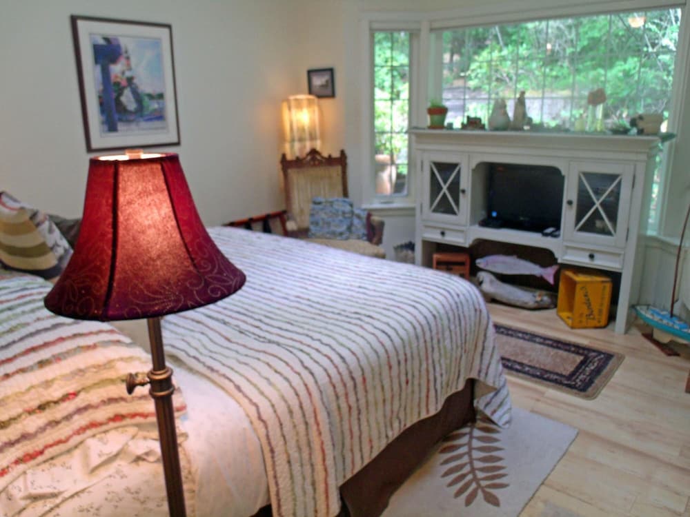 Inn to the Woods B&B - photo 10