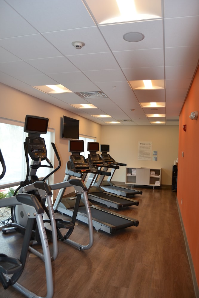 Holiday Inn Express & Suites Goodlettsville N Nashville by IHG - photo 16
