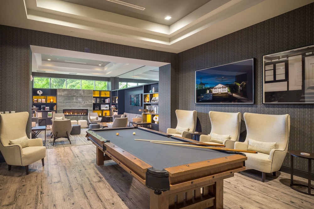 The Summit Hotel - photo 49
