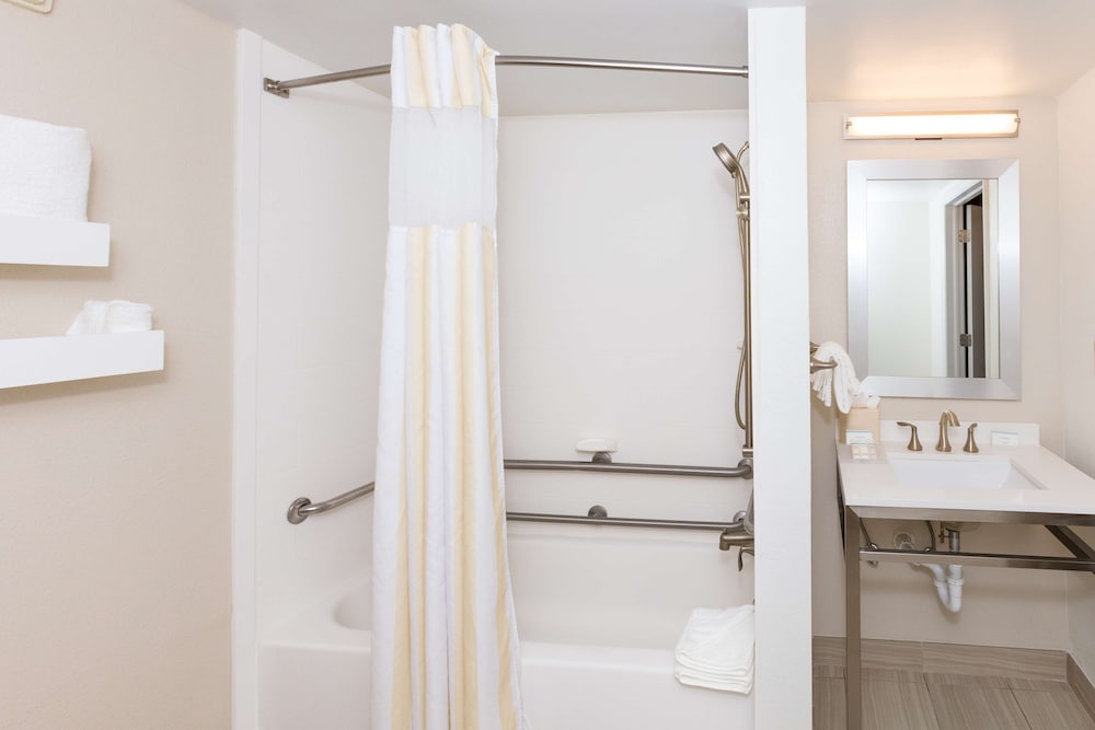 Hilton Garden Inn Daytona Beach Airport - photo 63