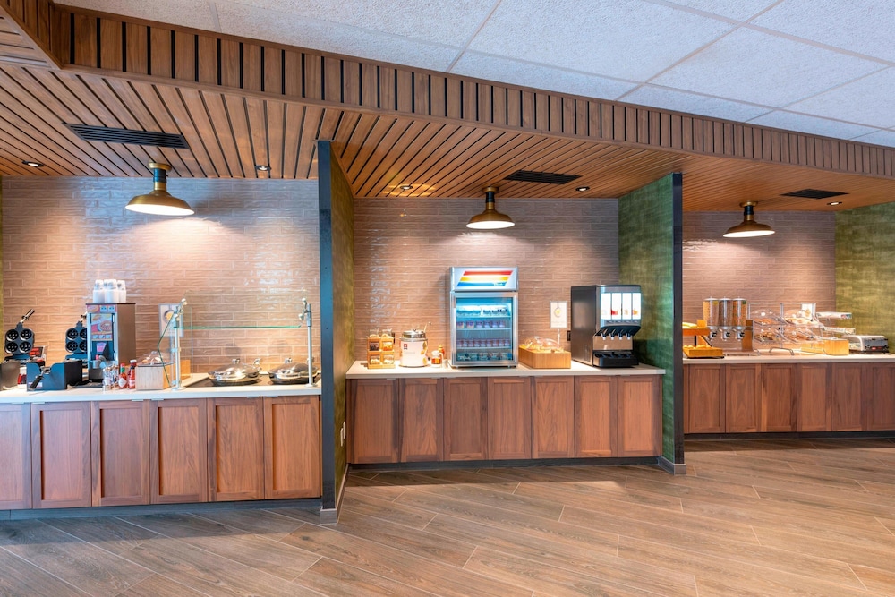 Fairfield Inn & Suites by Marriott Fair Oaks Farms - photo 67