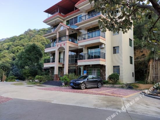 Huahaige Inn - carbon neutral hotel in Longmen
