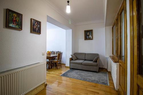 Cozy Apartment on Kostava
