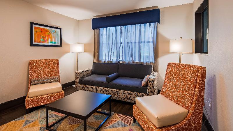 Best Western Inn & Suites - photo 4