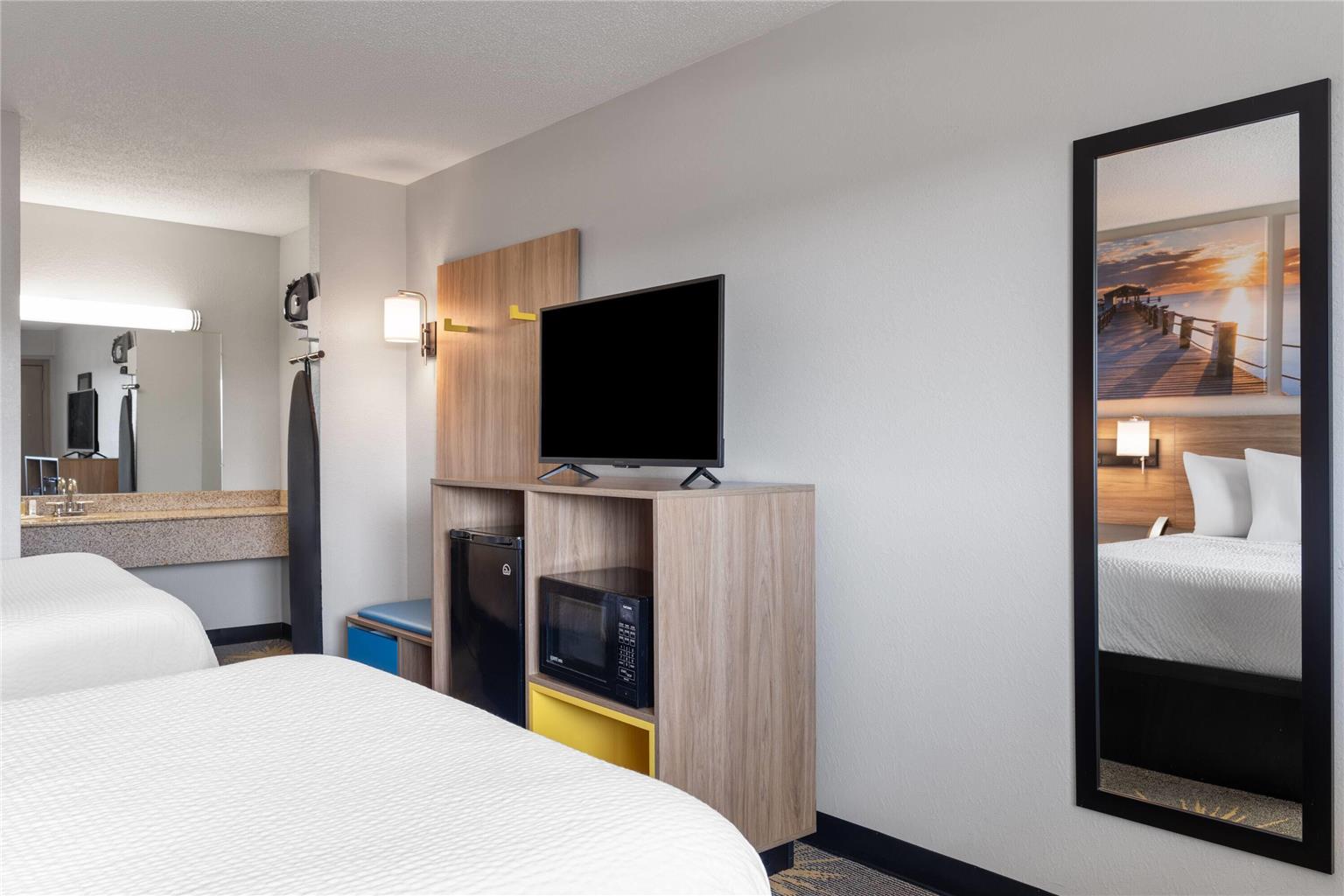Days Inn by Wyndham Cloverdale Greencastle - photo 34