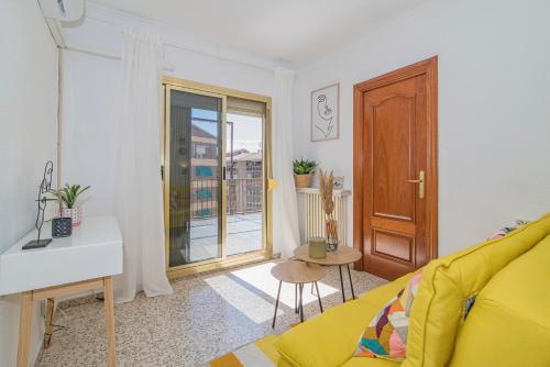 Avenida Del Sur Retreat Con Terraza - last minute hotel in Granada