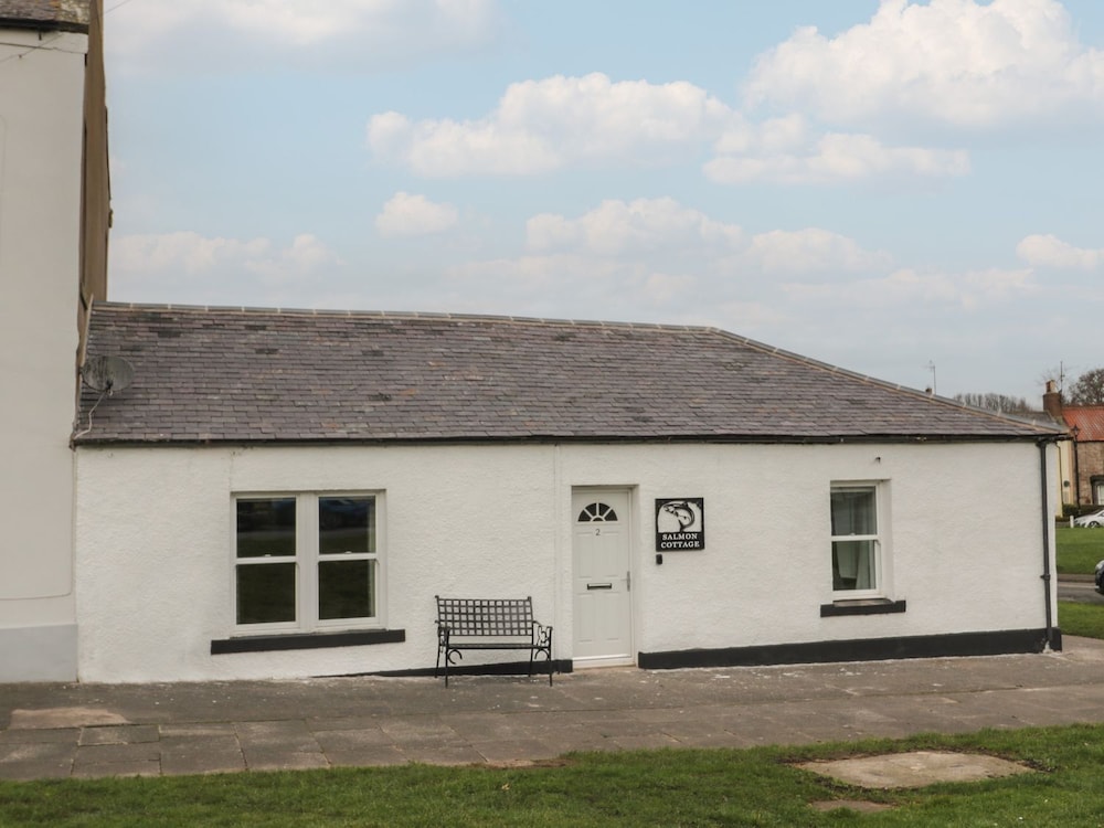 Salmon Cottage — 4-Star Luxury Hotel in Berwick-Upon-Tweed, United Kingdom