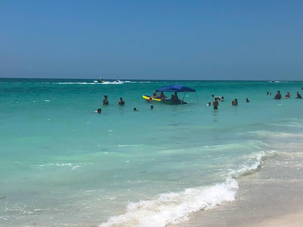 Beach Paradise 6 by Anna Maria - photo 3