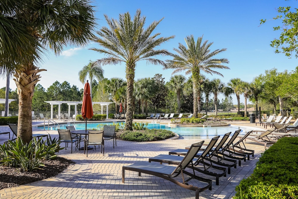 Magnificent Modern Dream Resort 20 Minutes From Disney 470 - photo 3