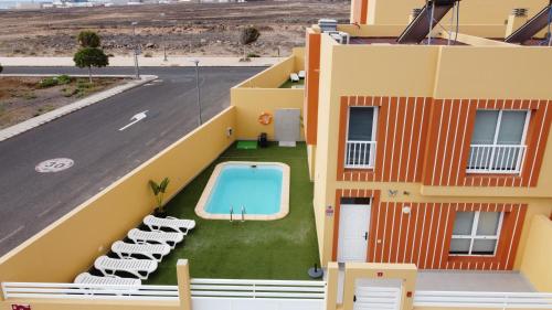 Mariposas Home Pool — 4-Star Luxury Hotel in Puerto Del Rosario, Spain