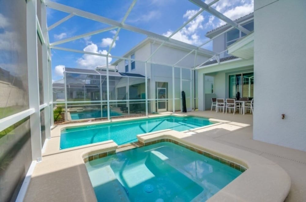 Champions Gate Luxury 5 Bedroom Resort Villa 5 Home by Redawning - photo 11