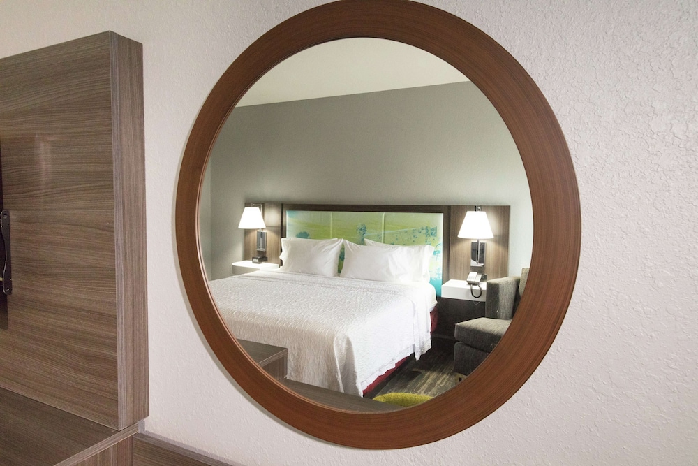 Hampton Inn St. Augustine Beach - photo 9