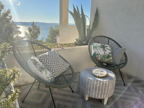Sara Brela Apartment — 4-Star Luxury Hotel in Brela, Croatia