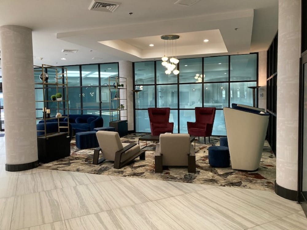 Crowne Plaza Auburn Hills by IHG - photo 71