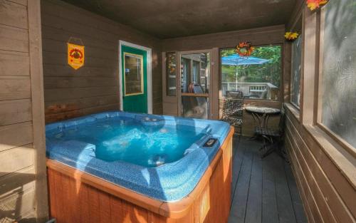 Simply Blessed - last minute hotel in Sevierville