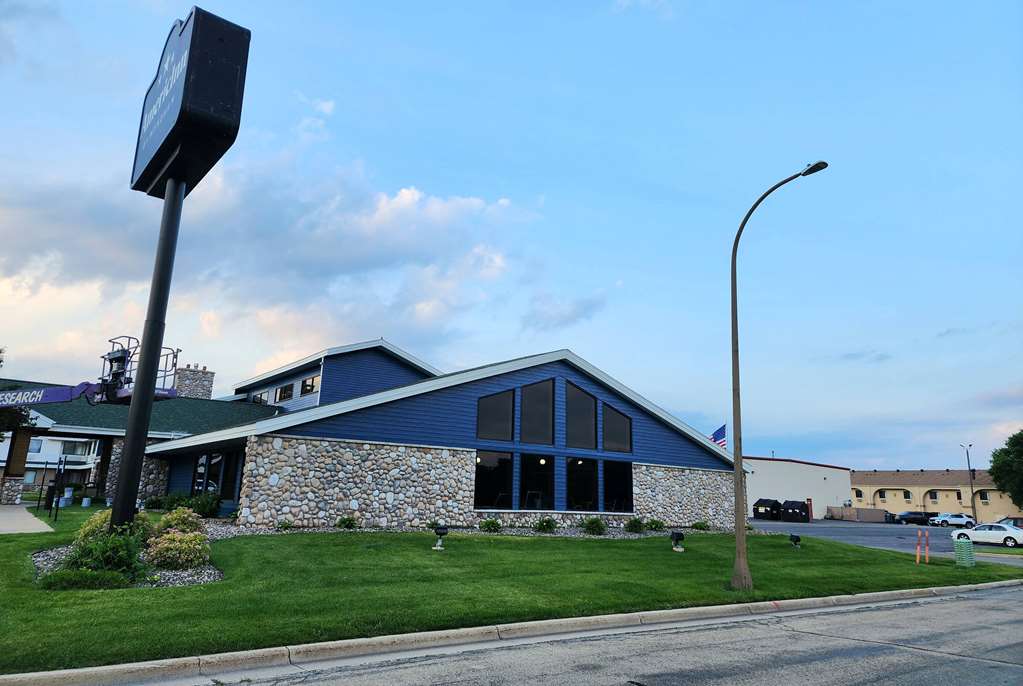 AmericInn by Wyndham Austin - photo 3