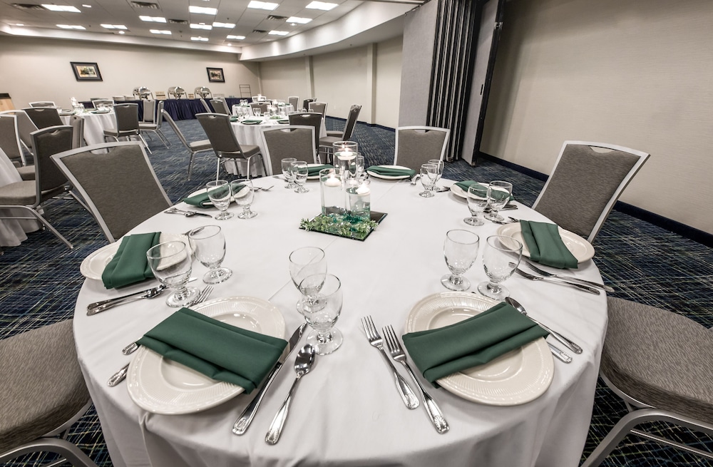 Holiday Inn Raleigh Downtown - photo 36
