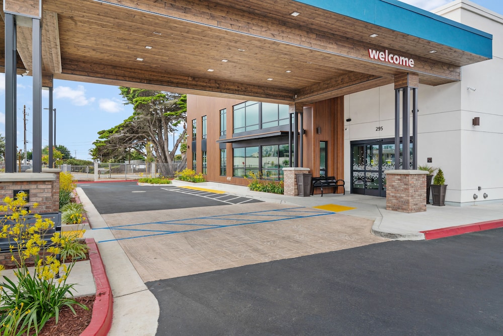 Hampton Inn by Hilton Morro Bay - photo 52