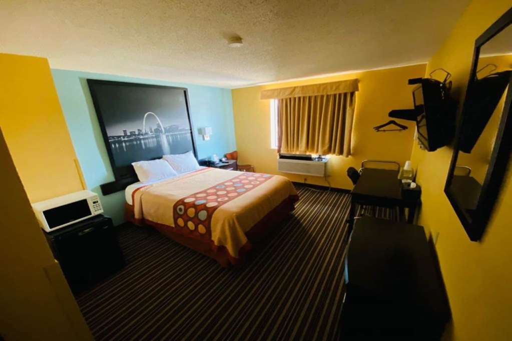 Super 8 by Wyndham Warrenton - photo 10