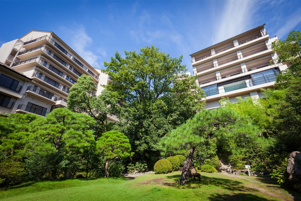 Dogo Onsen Funaya — 5-Star Luxury Hotel in Matsuyama, Japan
